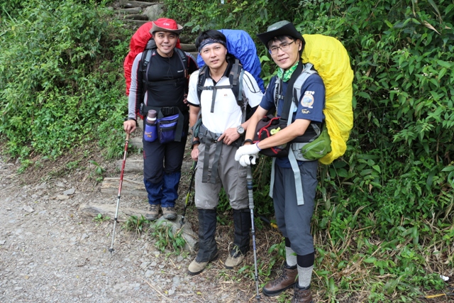 2.1000從新登山口起登.JPG