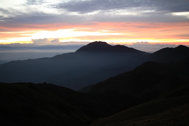 1.南雙頭山的日出.jpg